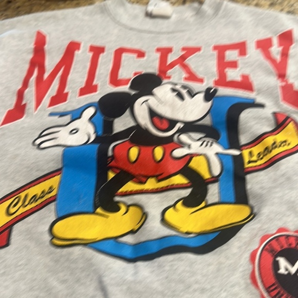 Vintage Disney size medium sweatshirt crew neck - Picture 10 of 11